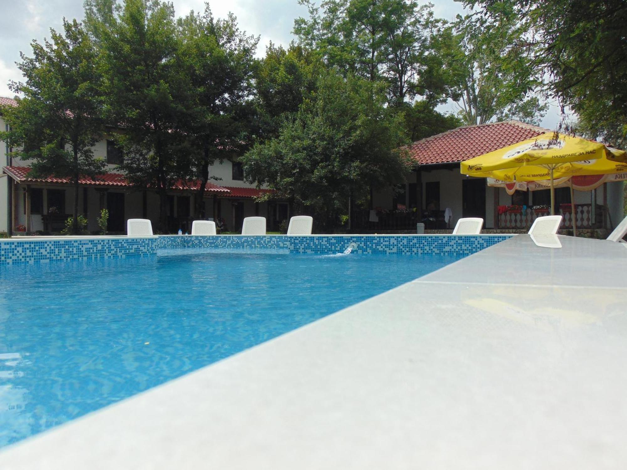 Holiday Park Ranchoto Hotell Kirkovo  Exteriör bild