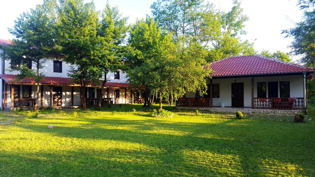 Holiday Park Ranchoto Hotell Kirkovo  Exteriör bild